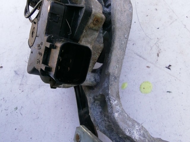 Kia Rio 2011-2017 első ablaktörlő motor mechanikával 98100-1W000