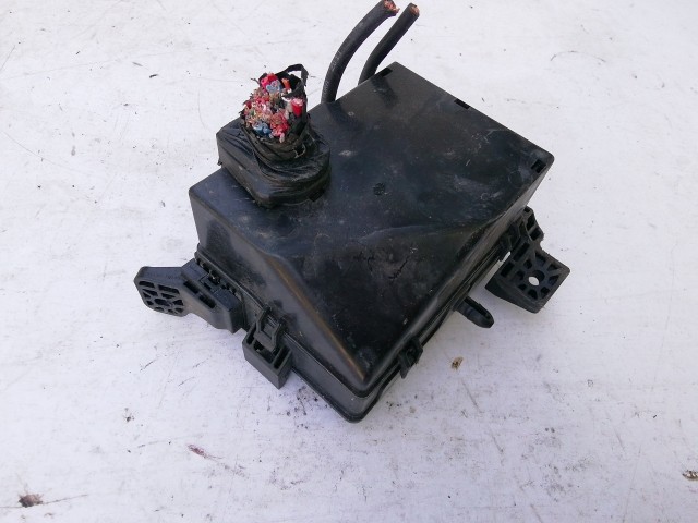 Kia Rio 2011-2017 külső biztosítéktábla 91950-1W330