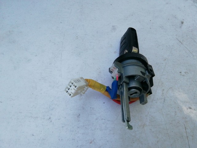 202332 Kia Rio 2011-2017 gyújtáskapcsoló