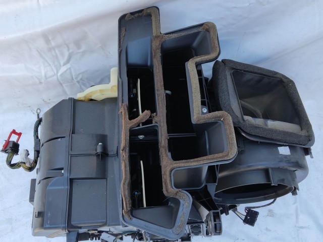 204325 Alfa Romeo Giulietta 2010-2020 digit klímás fűtésboksz 50509556