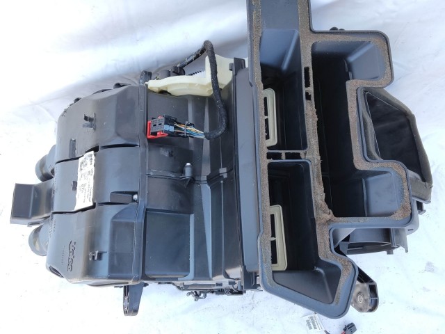 204326 Alfa Romeo Giulietta 2010-2020 digit klímás fűtésboksz 50522872