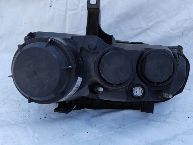 204329 Alfa Romeo 159 jobb első fényszóró 60682088