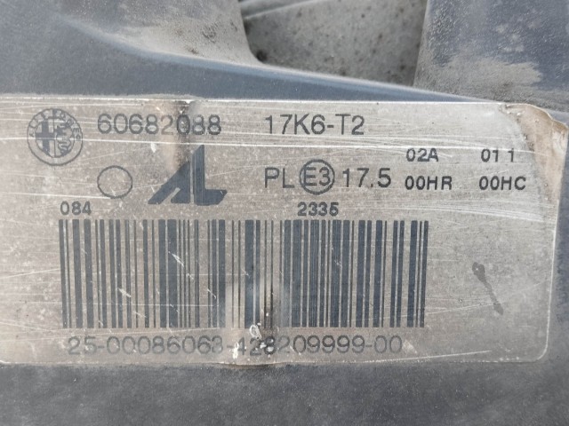 204330 Alfa Romeo 159 jobb első fényszóró, 1db izzótakaró kupak nélkül