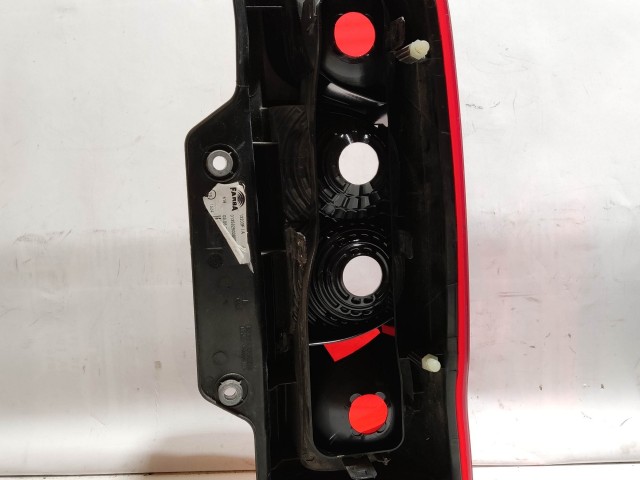 204344 Fiat Fiorino , Qubo, Citroen Nemo, Peugeot Bipper bal hátsó lámpa, izzófoglalat nélkül!!!