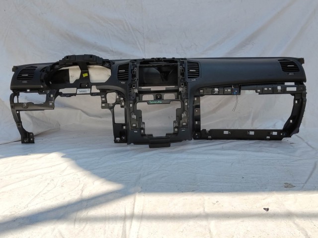 204349 Kia Sorento 2009-2015 műszerfal párna, utasoldali légzsákkal 847102P0001