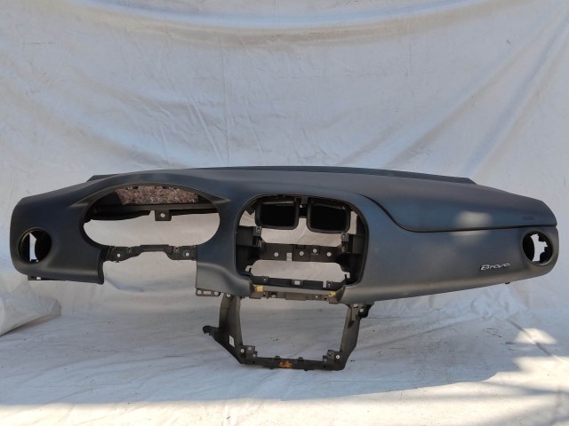 204352 Fiat Bravo 2007-2014 műszerfal párna 735448648