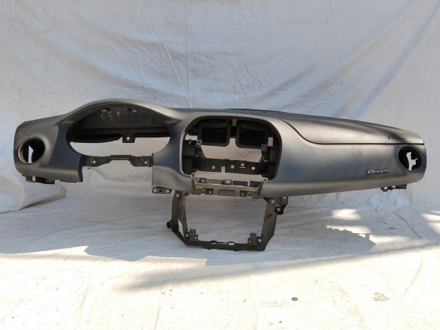 204354 Fiat Bravo 2007-2014 műszerfal párna, karcos