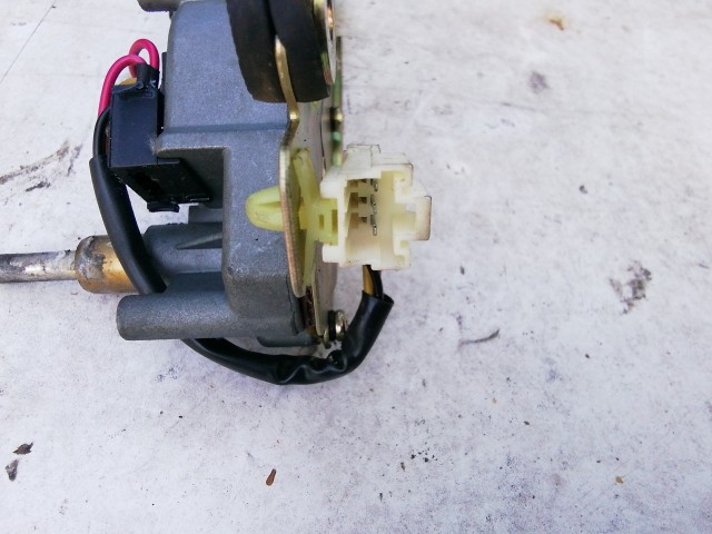 DR1 2009-2014 hátsó ablaktörlő motor S18-5611010