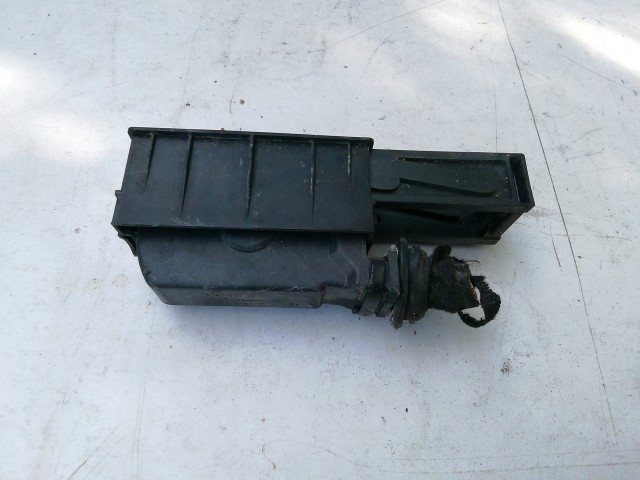 202276 Opel Astra J 2009-2015 Elektromos csatlakozó 13412550