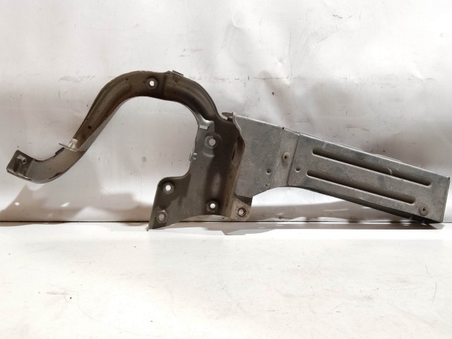 204380 Alfa Romeo Gt jobb első sárvédő, lökhárító tartó 60685945