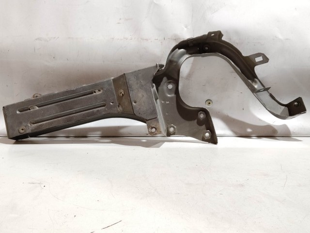 204381 Alfa Romeo Gt bal első sárvédő, lökhárító tartó 60685949