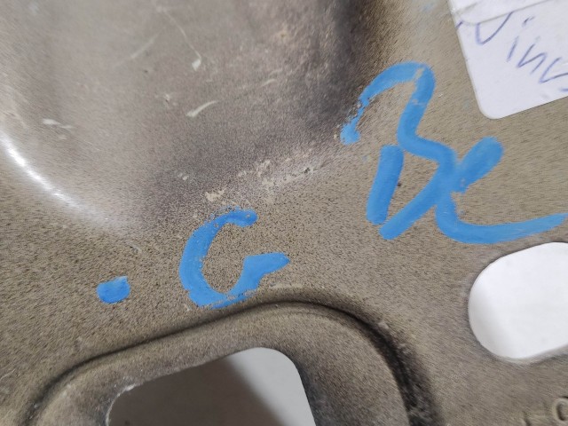 Fiat Grande Punto bal első sárvédőtartó