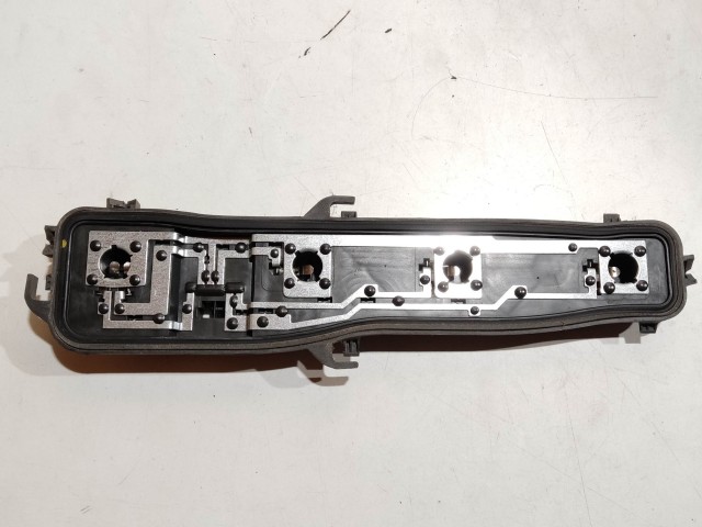 204382 Fiat Fiorino , Qubo, Citroen Nemo, Peugeot Bipper bal hátsó lámpa Izzó foglalat 1358250080