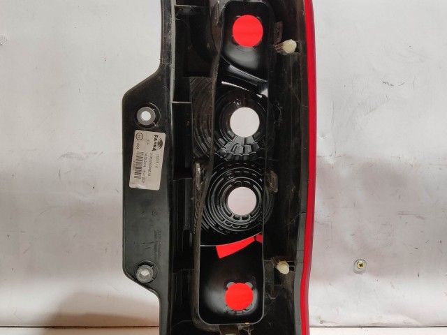 204384 Fiat Fiorino , Qubo, Citroen Nemo, Peugeot Bipper bal hátsó lámpa, izzófoglalat nélkül!!!