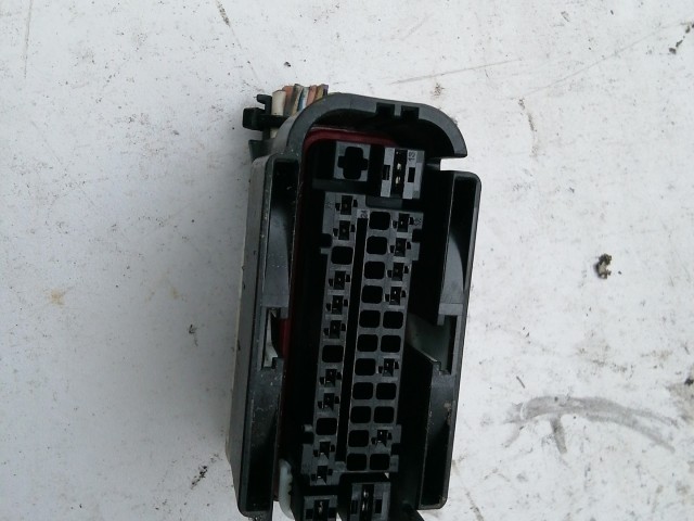 Peugeot 208 2009-2019 Abs elektromos csatlakozó 10.0916-3913.3