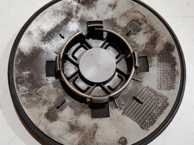 204399 Fiat 500 2007- felni közép kupak, a képen látható állapotban 51884863