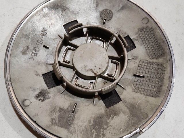 204410 Fiat 500 2007- felni közép kupak, a képen látható állapotban 51884863