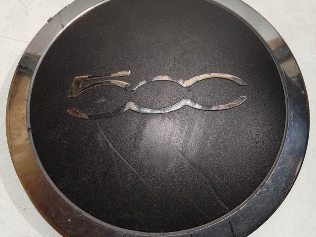 204412 Fiat 500 2007- felni közép kupak, a képen látható állapotban 51884863