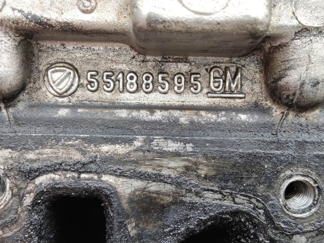 204426 Fiat Punto III., Doblo 2000-2009, Idea, Panda II. Lancia Ypsilon II. 1,3 16v hengerfej, szelepekkel, izzítógyertyák beleszorultak!!!!!