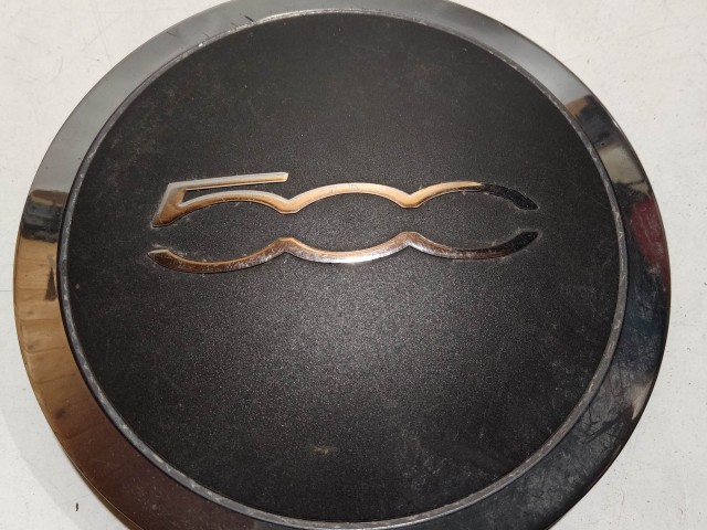 204434 Fiat 500 2007- felni közép kupak, a képen látható állapotban 51884863