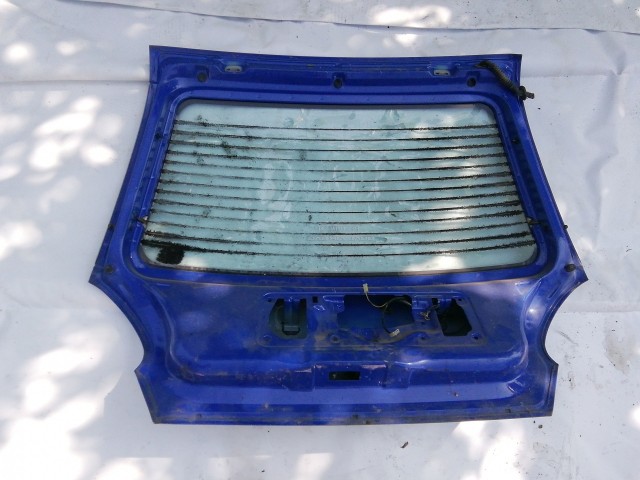 202478 Daewoo Matiz 1998-2007 csomagtérajtó, a képen látható sérüléssel