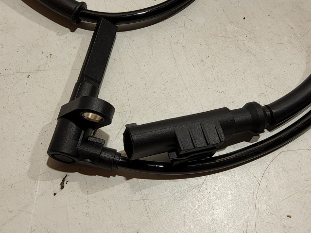 Alfa Romeo 147 2005-2010 utángyártott új  jobb első abs jeladó 46842228