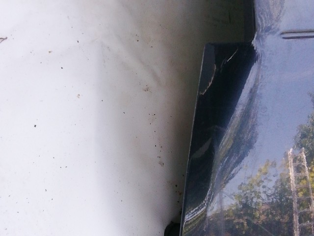 202471 Ford C-Max 2003-2010 csomagtérajtó, a képen látható sérüléssel