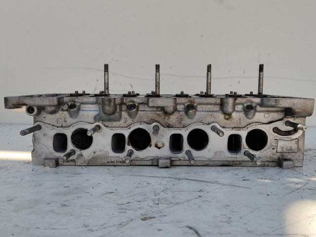 166245 Alfa Romeo 159, 156, 147, Gt 1,9 16v Diesel hengerfej, 5 mm szelepszárral a képen látható sérüléssel