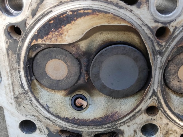 204442 Fiat Panda II. 1,2 8v benzin hengerfej, szelepekkel 55216417