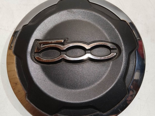 201922 Fiat 500 L 2012-2022 Felni közép kupak 735574469