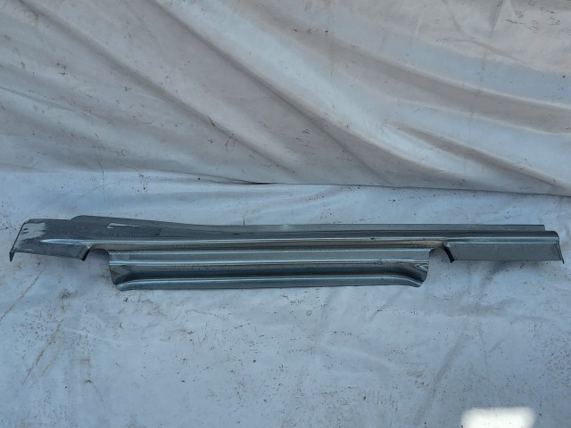 202633 Ford Transit 2000-2014 utángyártott új jobb első ajtó alatti küszöb rész