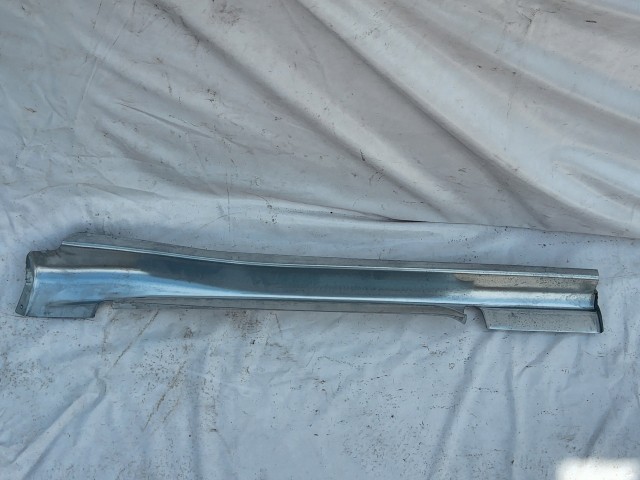 202634 Ford Transit 2000-2014 utángyártott új bal első ajtó alatti küszöb rész