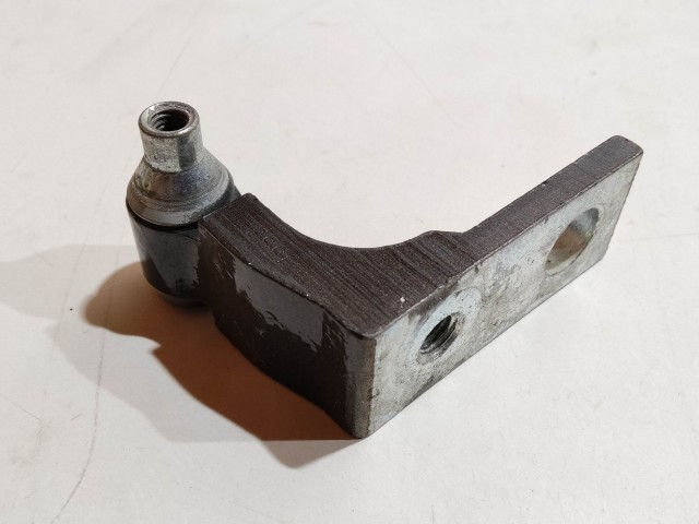 204525 Alfa Romeo, Fiat, Lancia bal oldali alsó ajtózsanér 51825649