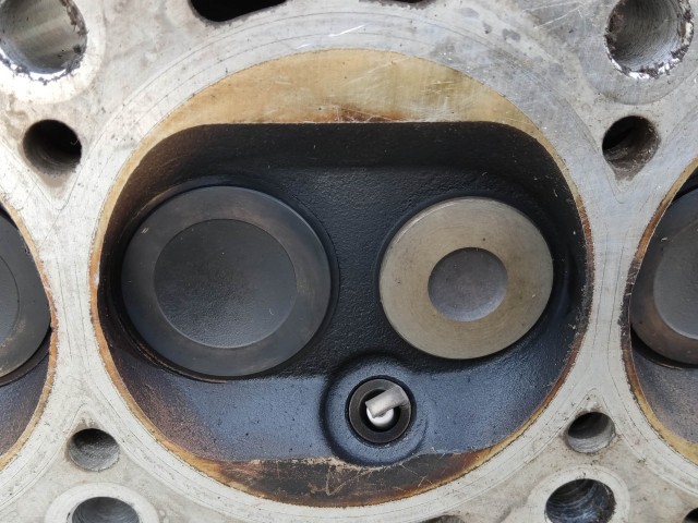 204547 Fiat Punto III. 1,2 8v benzin hengerfej, vezérnűtengely nélkül!!