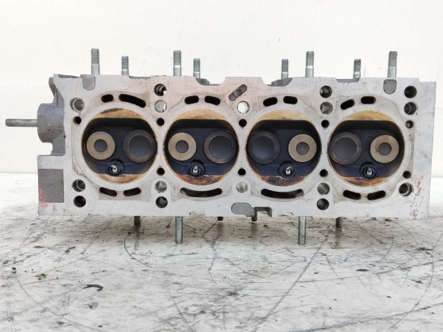 204547 Fiat Punto III. 1,2 8v benzin hengerfej, vezérnűtengely nélkül!!