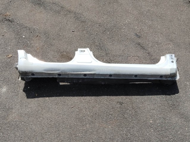 204563 Kia Rio 2011-2017 jobb küszöb
