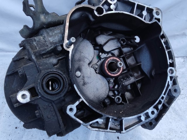 204576 Fiat Grande Punto  2005-2009 1,3 16v Diesel 90Le 6 sebességes váltó