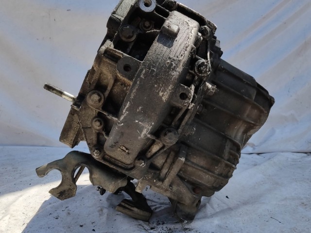 204576 Fiat Grande Punto  2005-2009 1,3 16v Diesel 90Le 6 sebességes váltó