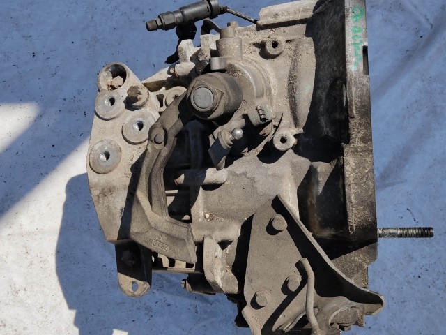 204576 Fiat Grande Punto  2005-2009 1,3 16v Diesel 90Le 6 sebességes váltó