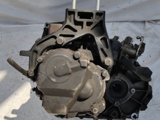 204577 Fiat Fiorino , Qubo 1,3 16v Diesel, 5 sebességes váltó