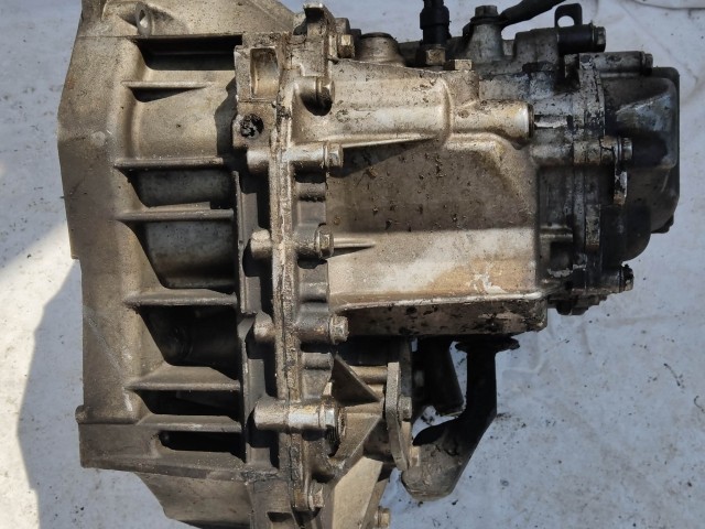 204577 Fiat Fiorino , Qubo 1,3 16v Diesel, 5 sebességes váltó