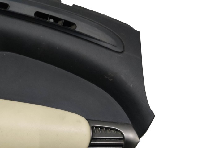 202664 Lancia Ypsilon II.  2003-2011 műszerfal párna, a képen látható sérüléssel