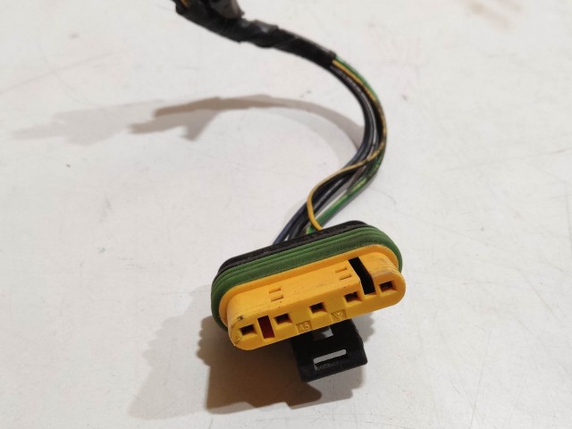 153637 Fiat Linea 2007-2017 jobb hátsó lámpa elektromos csatlakozó jobb hátsó