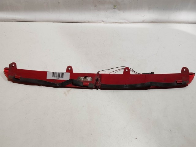 136589 Lancia Delta 2008-2014 pótféklámpa, a képen látható sérüléssel