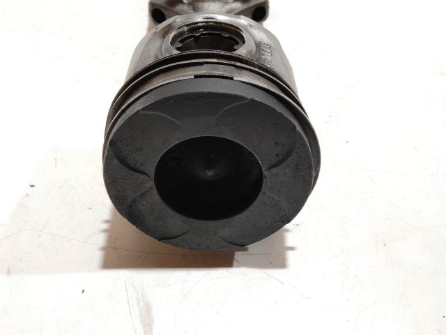 157064 Alfa Romeo 159 2,4 20v Diesel dugattyú hajtókarral 939A9000