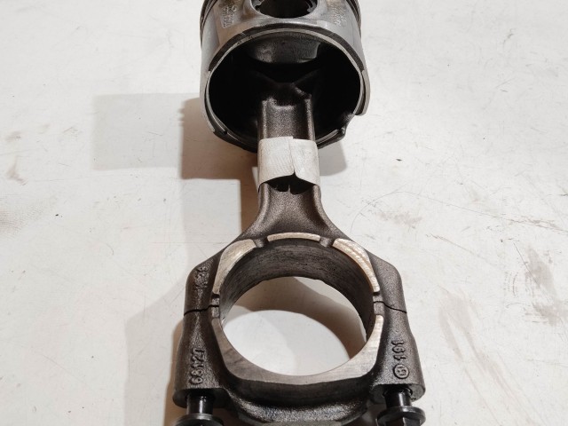 157062 Alfa Romeo 159 2,4 20v Diesel dugattyú hajtókarral 939A9000