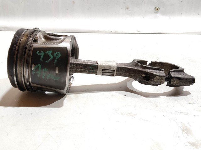 157062 Alfa Romeo 159 2,4 20v Diesel dugattyú hajtókarral 939A9000