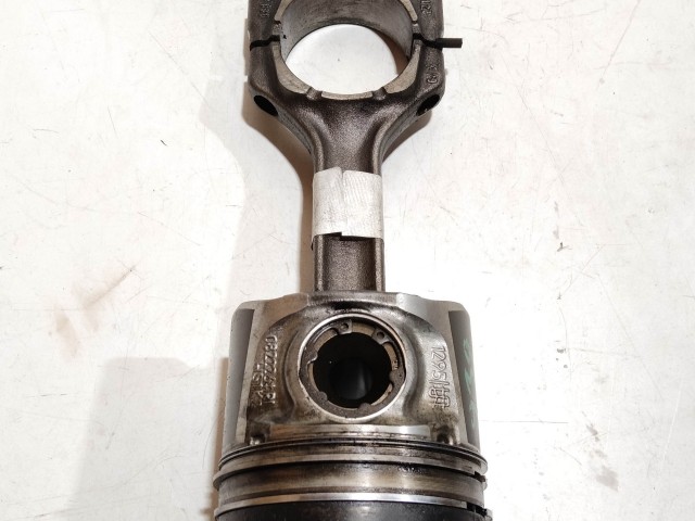 157062 Alfa Romeo 159 2,4 20v Diesel dugattyú hajtókarral 939A9000