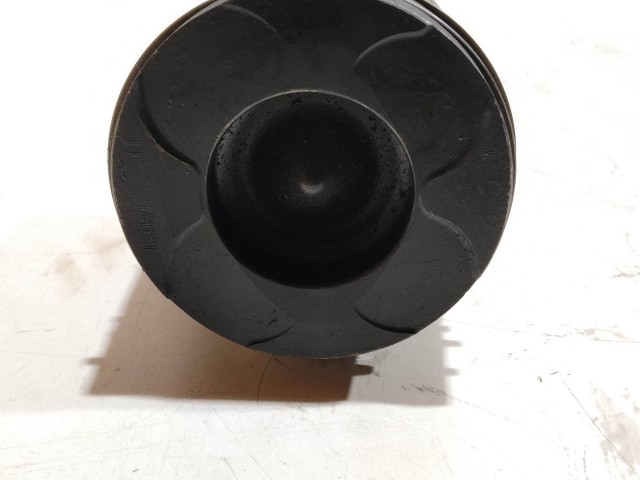 154061 Alfa Romeo 159 2,4 20v Diesel dugattyú hajtókarral 939A9000