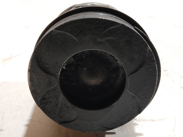 157063 Alfa Romeo 159 2,4 20v Diesel dugattyú hajtókarral 939A9000